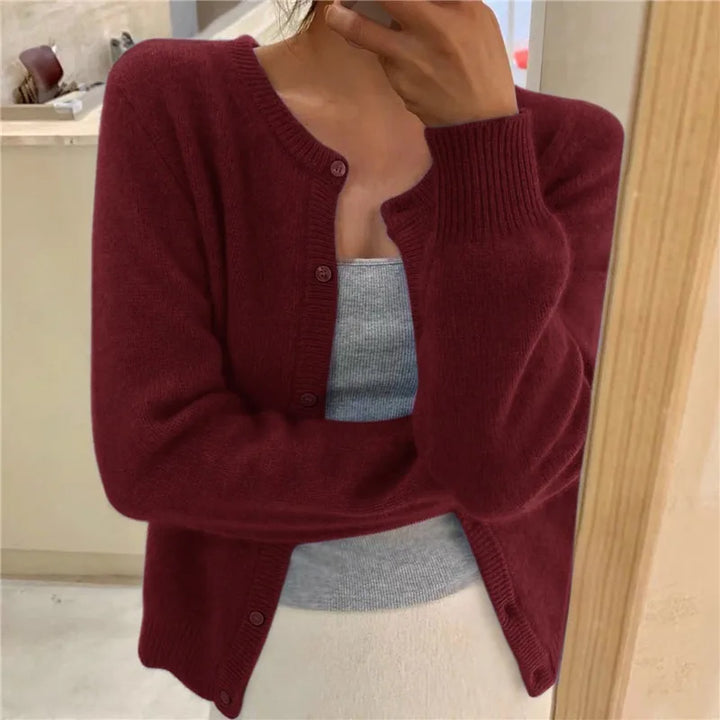 Cardigan Giana Cute – Tricot doux et élégant pour toutes les occasions 