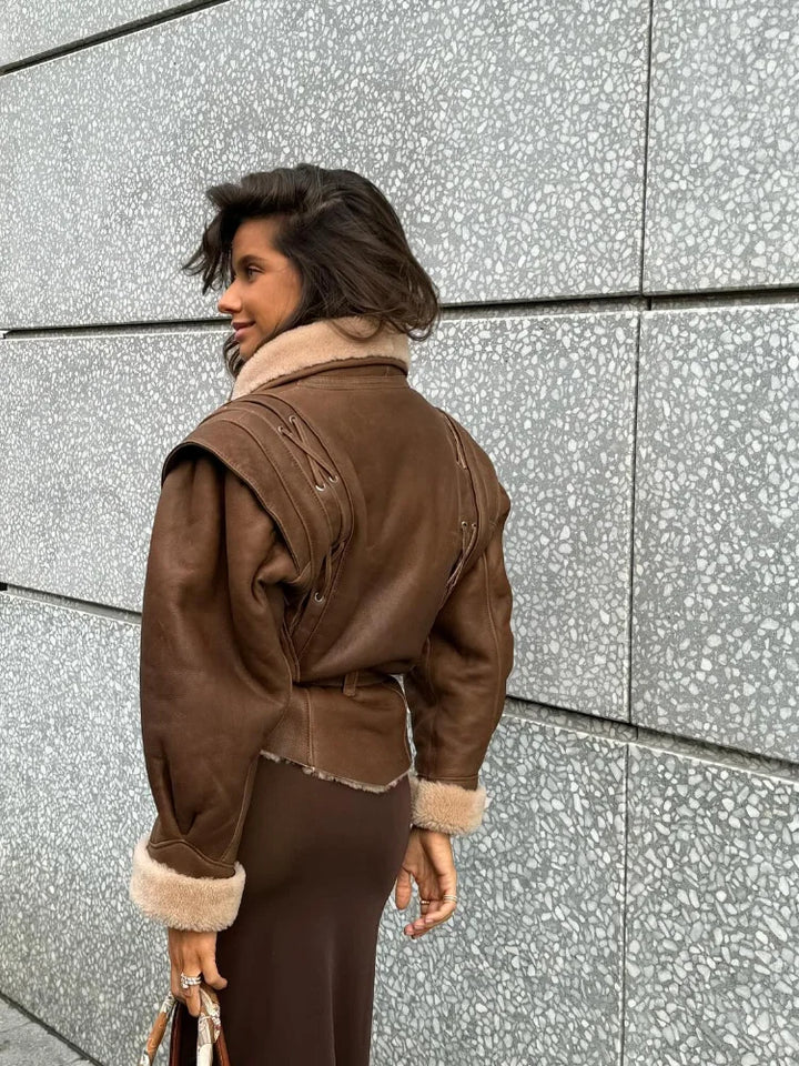 Veste Maya Luxe – Un vêtement d'extérieur chic et polyvalent pour toutes les occasions