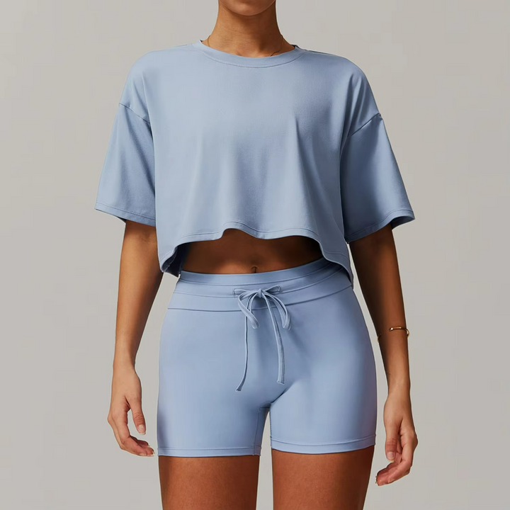 Aélia Ensemble Pilates Élégant : Crop Top & Short Actif Stretch Confortable