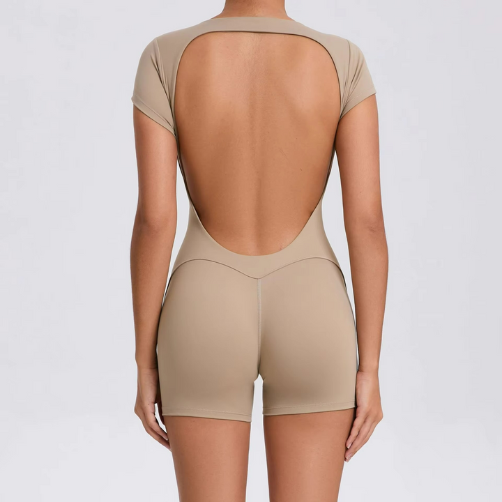 Liora Jumpsuit Pilates à Manches Courtes et Shorts Ajustés