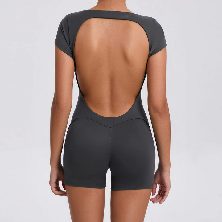Liora Jumpsuit Pilates à Manches Courtes et Shorts Ajustés
