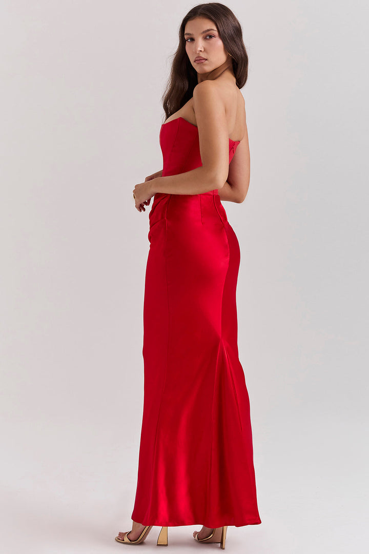Clara Strapless Dress – Elegant and Flattering Tube Dress for Women