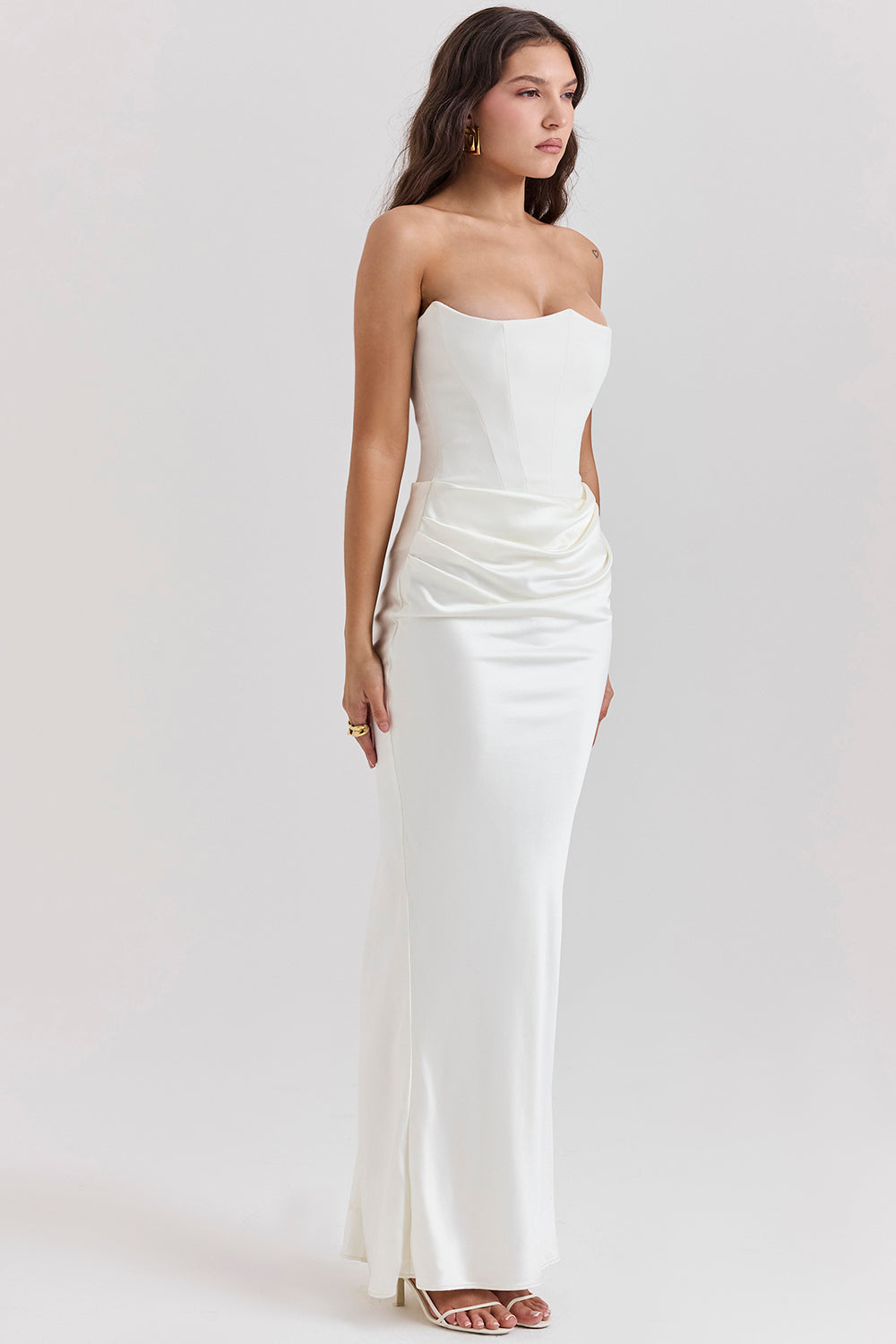 Clara Strapless Dress – Elegant and Flattering Tube Dress for Women