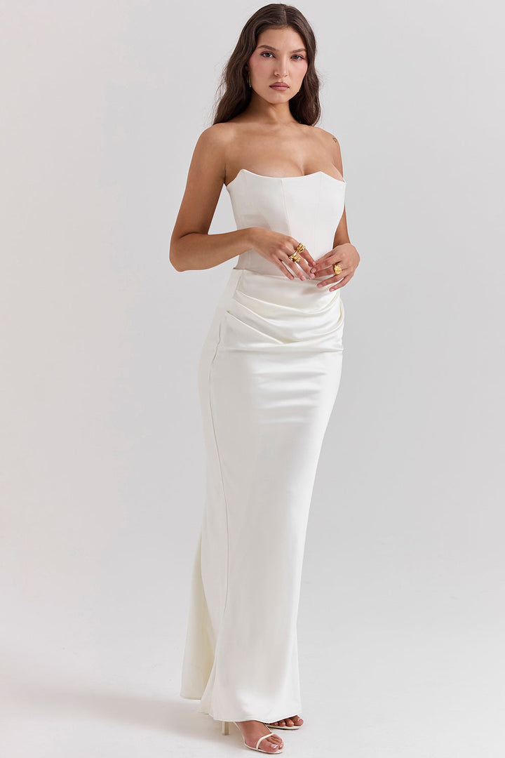 Clara Strapless Dress – Elegant and Flattering Tube Dress for Women